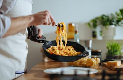 High-Traffic Nassau Restaurant | $1.86M Gross | $300K Net | 50% Absentee | 5-Star Location